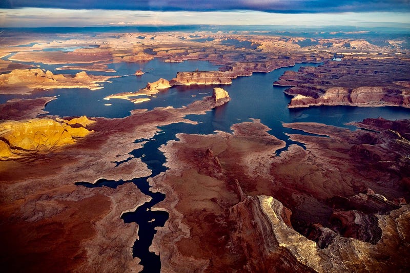 A small hydroelectric plant harnessing the Colorado River