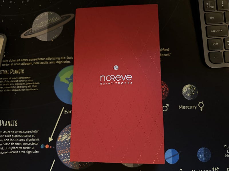 Luxurious packaging of the Noreve case